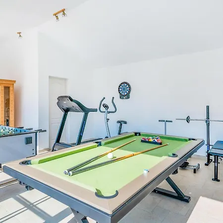 Awesome Home In Pula With Wifi