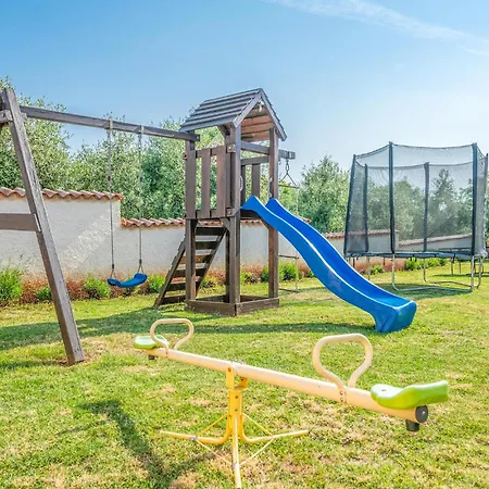 Awesome In Pula With Wifi * Pula