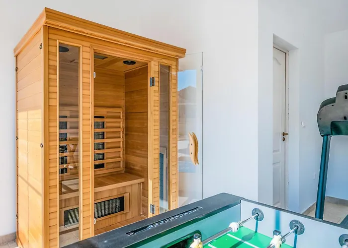 Awesome Home In Pula With Wifi Ferienhaus *