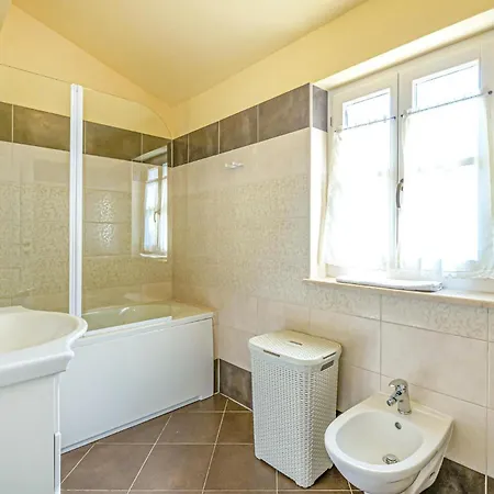 Awesome In Pula With Wifi Hébergement de vacances Pula