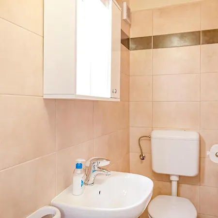 Сasa de vacaciones Awesome In Pula With Wifi *