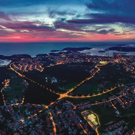 Awesome In Pula With Wifi Casa de Férias Pula